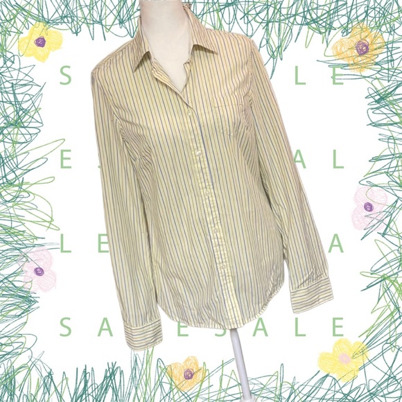 💜Express button down blouse.💜 - Picture 4 of 8